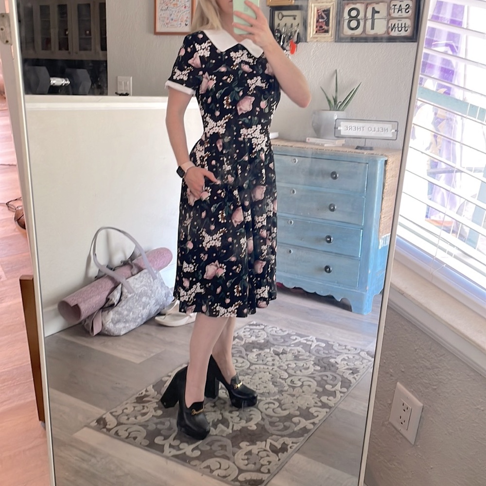 NWT UNIQUE VINTAGE flora collared dress with pockets 🌷